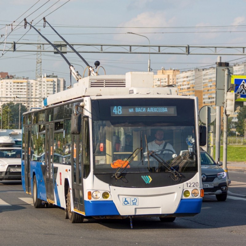 Create meme: trolleybus , trolleybus, urban electric transport 