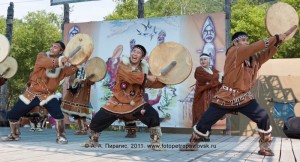 Создать мем: танцы народов севера, народы камчатки ительмены, праздники коренных народов камчатки