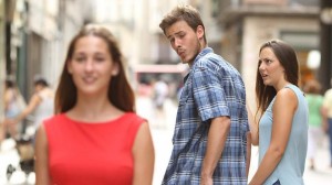 Создать мем: девушка с парнем, мем неверный парень шаблон, distracted boyfriend