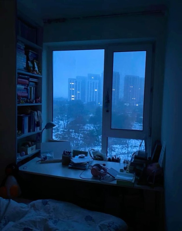 Create meme: night window, night view from the window, view from the window at night