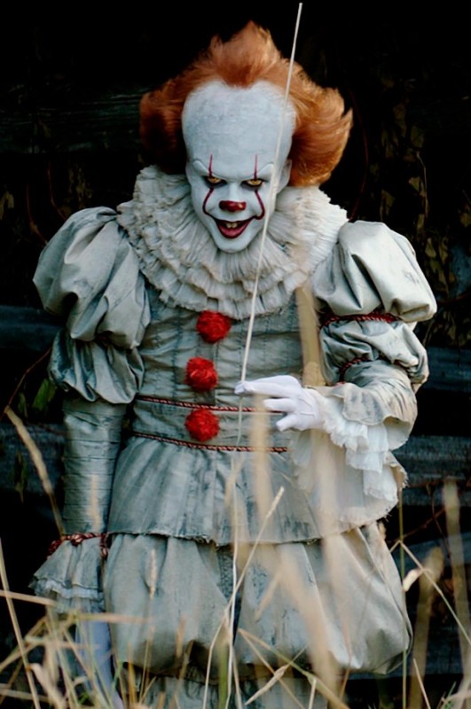 Create meme: Pennywise 2017, pennywise the clown, pennywise clown costume (it)