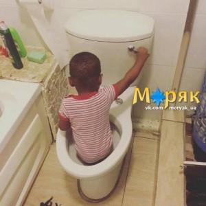 Создать мем: ifunny, funny, toilet