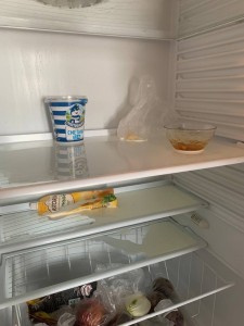 Создать мем: холодильник атлант, полный холодильник, полки холодильника