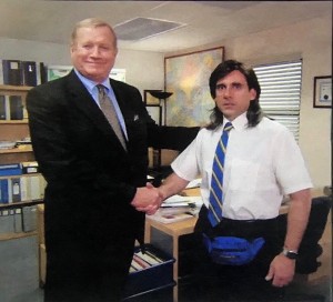 Создать мем: michael scott with long hair the office, глеб нежельский, young michael scott