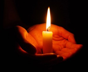 Создать мем: соболезнования родным, траур, свеча