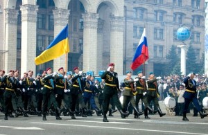 Создать мем: парад победы в москве на красной площади 74 годовщине, парад победы 2012 год волгоград, парад победы в киеве 2010