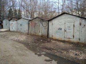 Создать мем: железный гараж, незаконные гаражи в железнодорожном, гараж