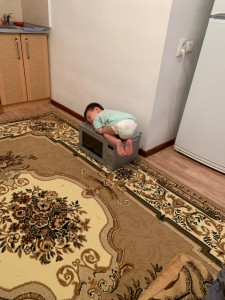 Create meme: avito carpets Dagestan, apartment, carpets in Omsk