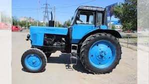 Создать мем: трактор беларус 82 1 мтз, трактор мтз 82, трактор мтз 80