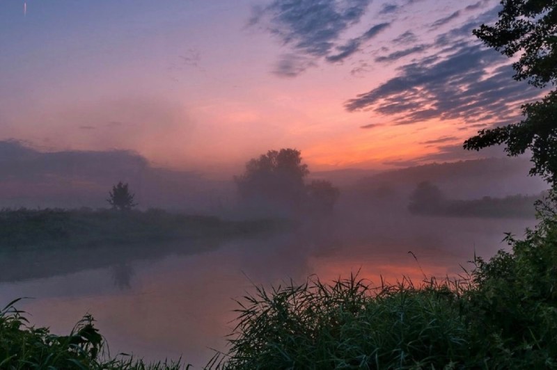 Create meme: dawn on the river, morning fog , foggy morning fet