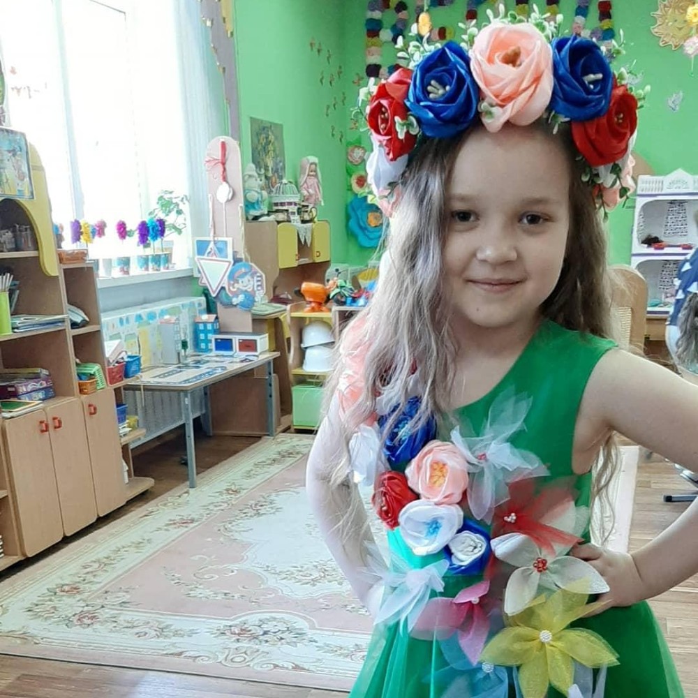 Как сделать платье из бумаги своими руками: учим детей создавать разные модели модных платьев