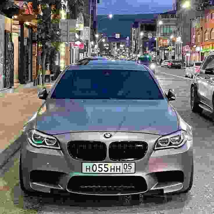 Создать мем: бмв ф 10, bmw f 10 m 5, bmw m5 f10