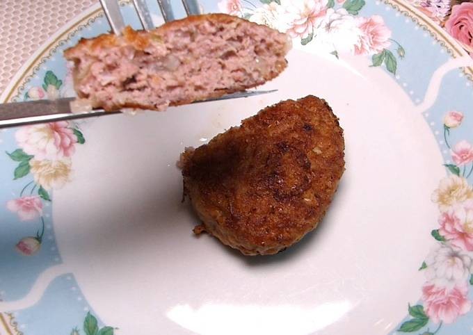 Create meme: minced meat cutlets, cutlets with stuffing, burgers 