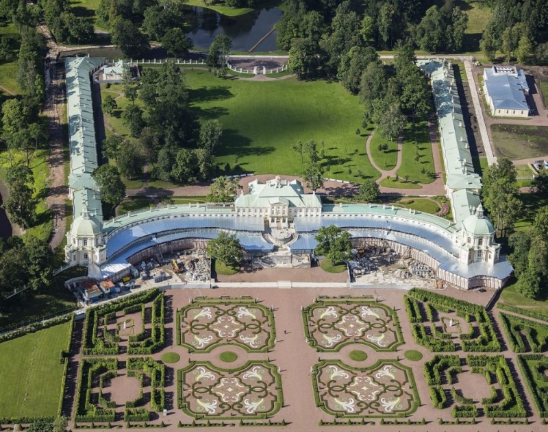 Create meme: oranienbaum park in peterhof, peterhof park, oranienbaum park