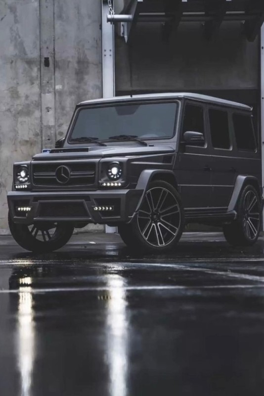 Создать мем: mercedes amg g 63, mercedes g class amg, mercedes benz g 63