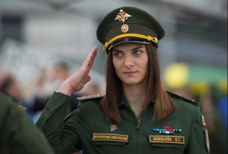 Create meme: isinbayeva major, elena Isinbayeva in military uniform, in uniform