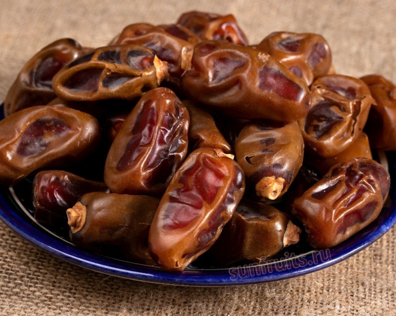 Create meme: pitted dates, shahabi dates, dates of the shahabi variety