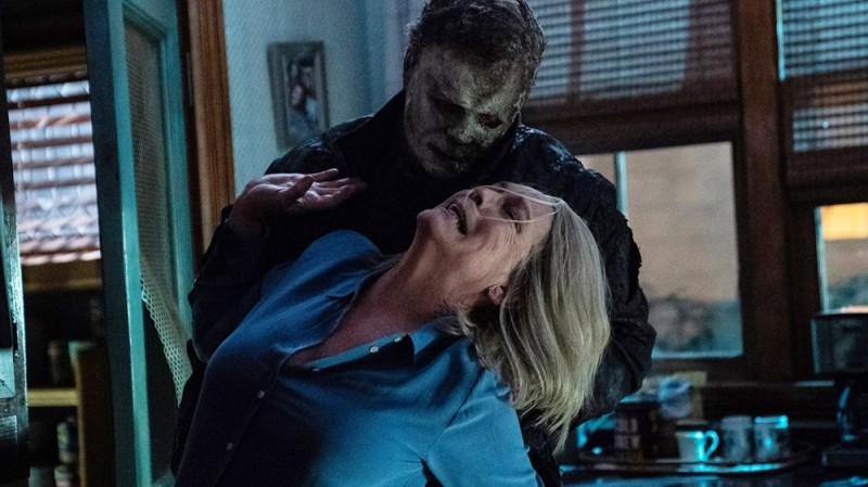 Создать мем: michael myers halloween, хэллоуин фильм 2019, хэллоуин фильм 2018 лори строуд