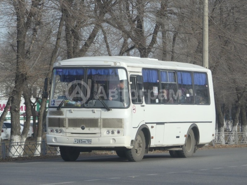 Создать мем: Nissan Cube II (Z11), автобус паз 32053, автобус паз 32054