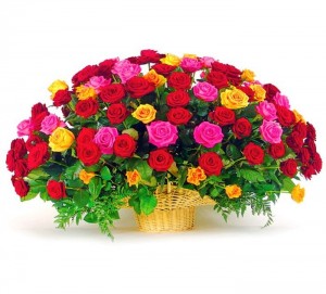 Create meme: a basket of roses, a bouquet of roses in a basket, cards flowers beautiful bouquets