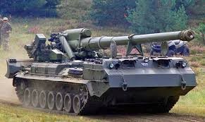 Create meme: self - propelled artillery, 2 with 7 m malka 203 mm self-propelled gun, self-propelled artillery installation