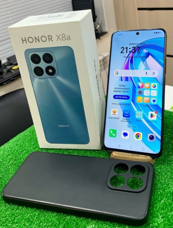 Создать мем: смартфон honor, honor x 8, хонор х8 4 камеры