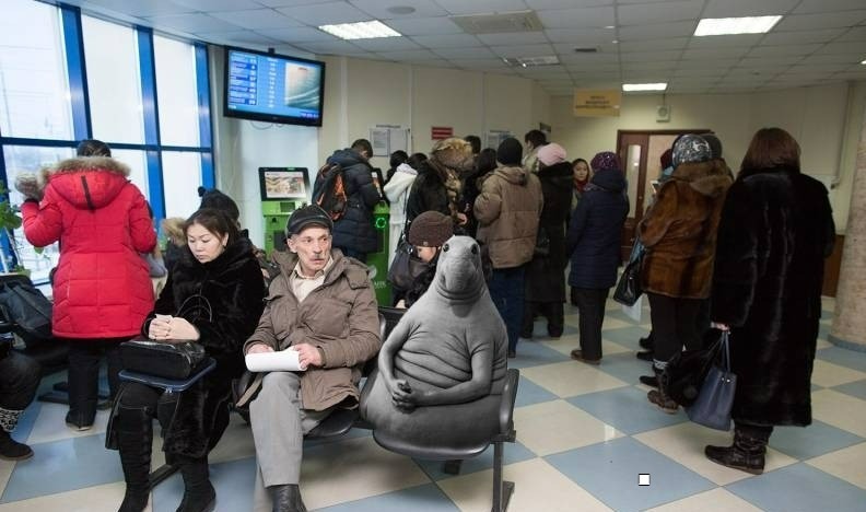 Соцзащита очередь на санаторно курортное. Очередь в ЖКХ. Очередь в МФЦ. Ждуны в очереди. Ждун в очереди.