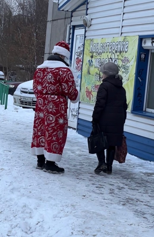 Create meme: Father Christmas, Santa Claus is a man, Santa Claus Veliky Ustyug