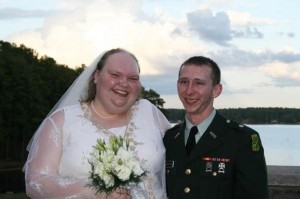 Создать мем: страшные пары на свадьбе, самая смешная пара в мире, самые страшные свадебные пары фото