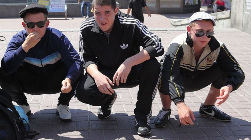 Создать мем: adidas tracksuit gopnik, элитные гопники, американские гопники