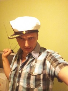 Создать мем: моряк