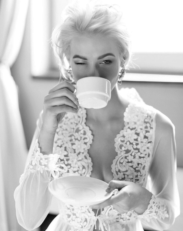 Create meme: woman , photo shoot bride's gathering with coffee, morning lady