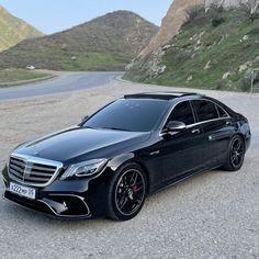 Создать мем: мерседес s 222 amg черный, черный мерседес бенц, mercedes benz s 550