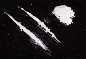Создать мем: гора кокаина, дорожки кокса на черном фоне, кокаин дорожка