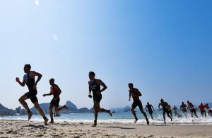 Создать мем: бег, polyanskiy triathlon, бег картинки