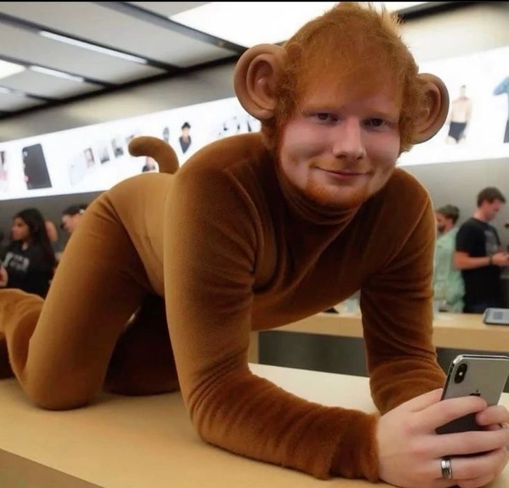 Create meme: Ed Sheeran Tartaglia, Ed Sheeran is small, feet 