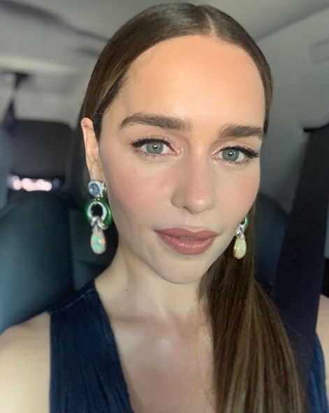 Create meme: Emilia Clarke , Emilia Clarke 2020 without makeup, emilia clarke 18