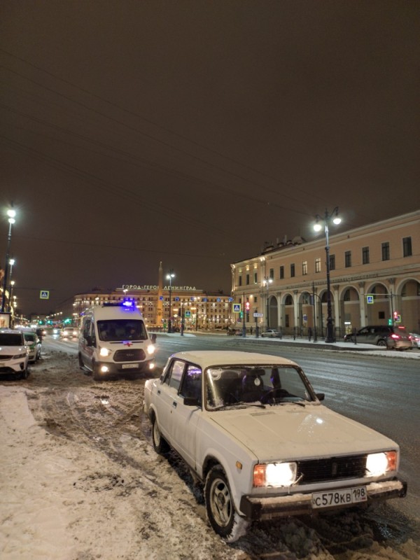 Создать мем: ваз-2105, лада 1984 г, ваз 2107 1997