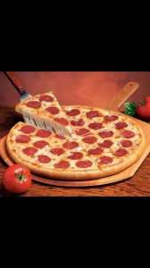 Создать мем: итальянская пицца, pizza pizza, любимая пицца