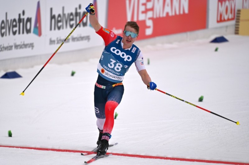 Create meme: Simon Hegstad Kruger, pursuit , bolshunov ski racing