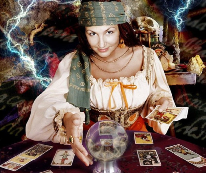 Create meme: the fortune teller , The picture is a fortune teller, tarot fortune teller