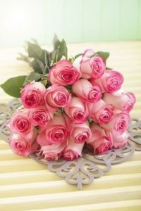 Создать мем: розы открытки с днем рождения, нежные розы, нежно розовые розы