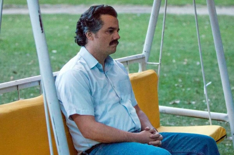 Create meme: lonely pablo escobar, pablo 's meme, meme Pablo Escobar sad