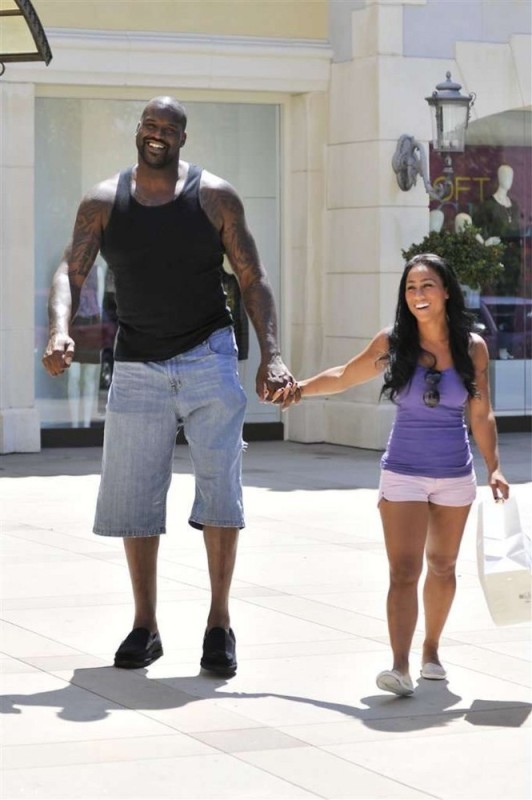 Create meme: Shaquille o'neal, Shaquille o'neal with his wife, Shakil Onil with his wife