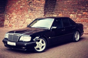 Create meme: Mercedes, mercedes w 124, mercedes benz e class 1995