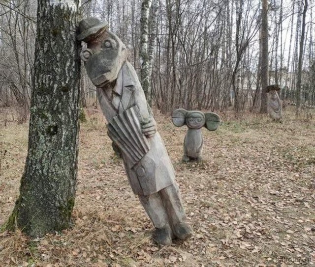 Create meme: wooden sculpture, sculpture tree, sculpture 