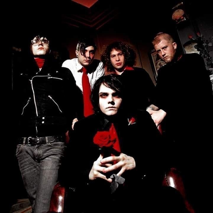 Create meme: my chemical romance, my chemical romance 2009, the band my chemical romance