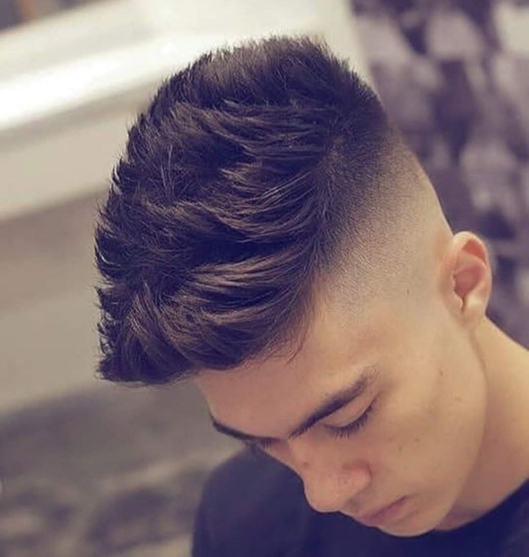 Create meme: men's youth hairstyle, hairstyle , men's haircut is fashionable