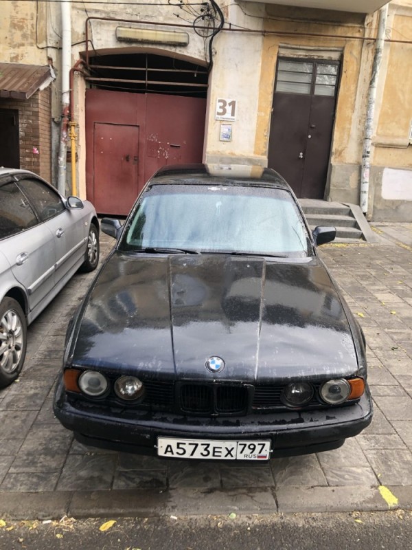 Создать мем: BMW 7er II (E32), бмв бу, bmw e34