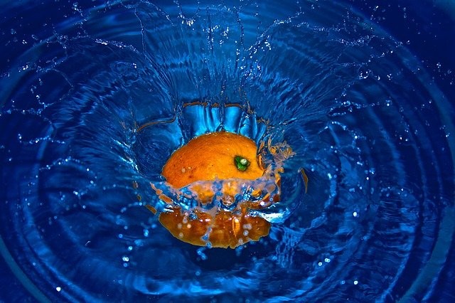 Create meme: blue orange, orange in water, fruit in water